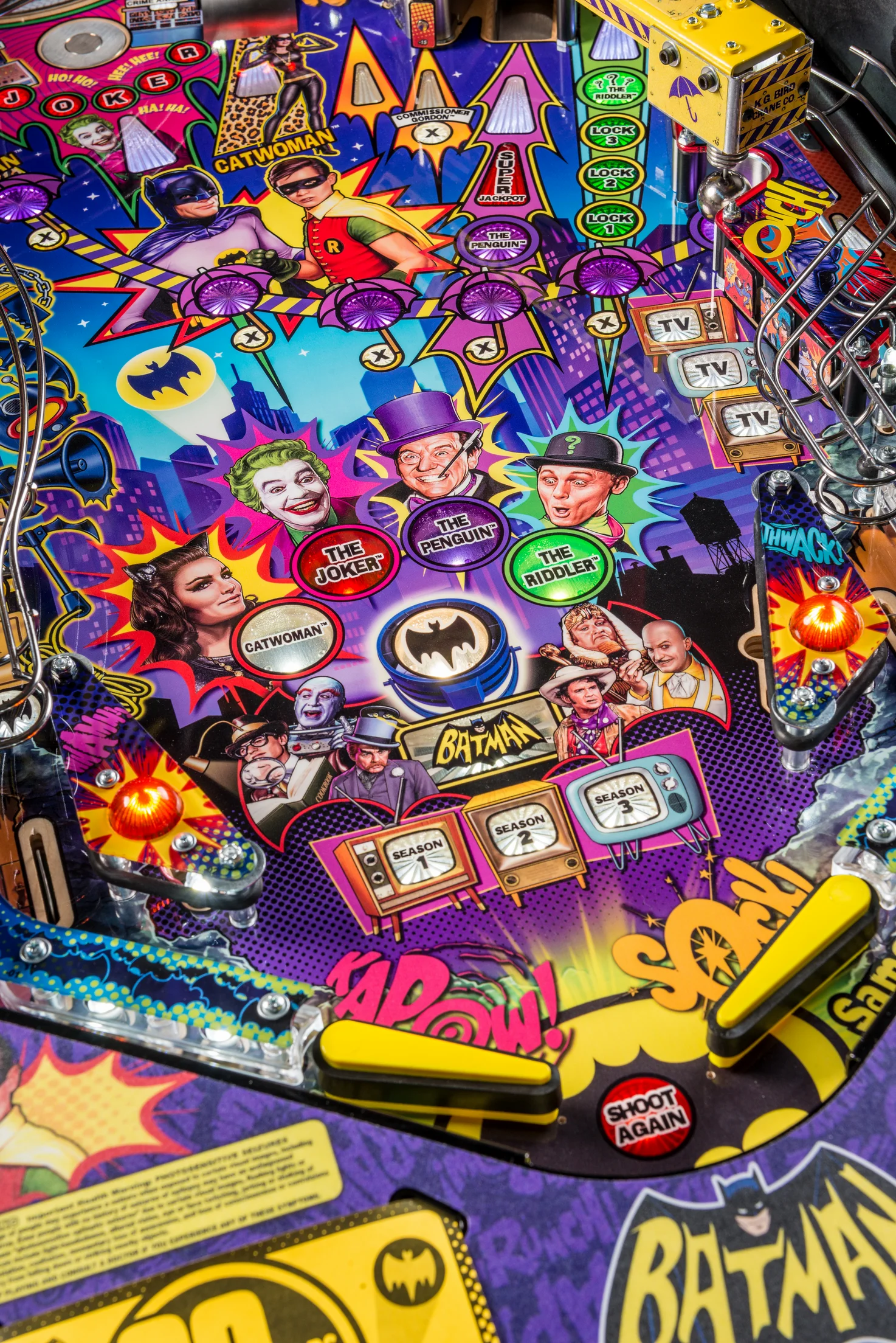 Batman 66 Pinball Machine by Stern Pinball - Image 6