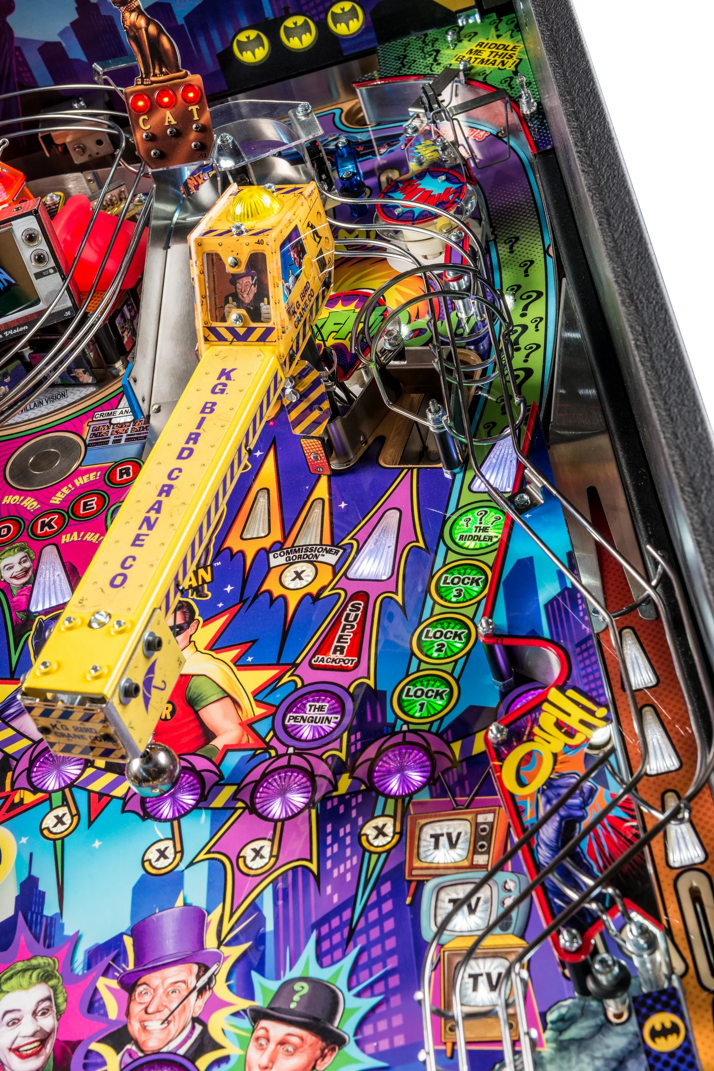 Batman 66 Pinball Machine by Stern Pinball - Image 4