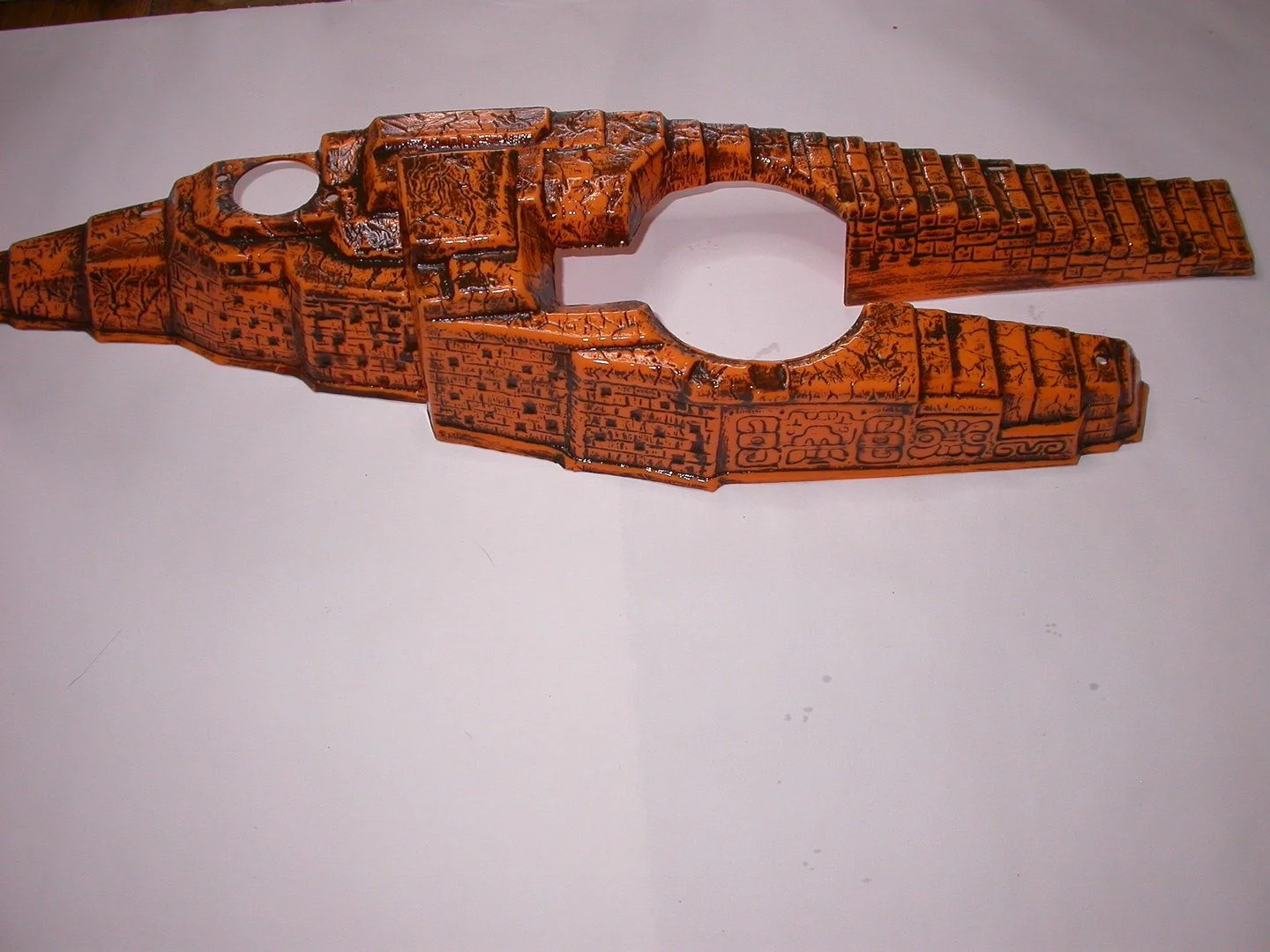 Moulded plastic RUINS (pair)