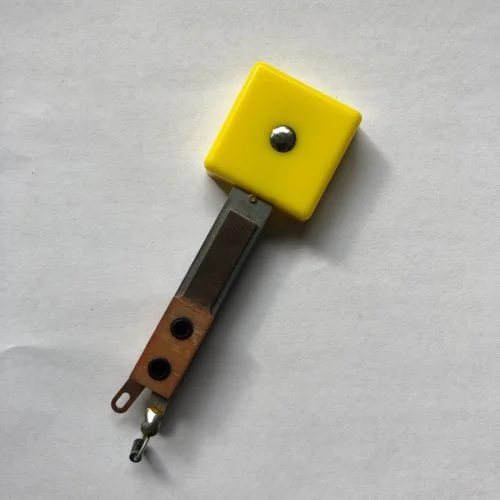 180-5082-06 Yellow 1" square box target