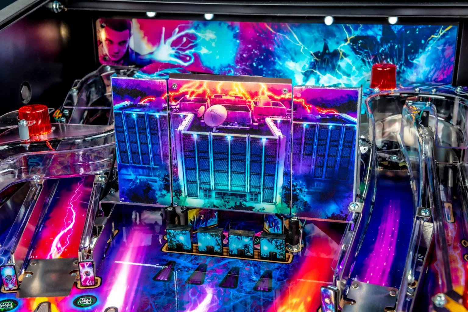 Stranger Things Pinball Machine - Image 11