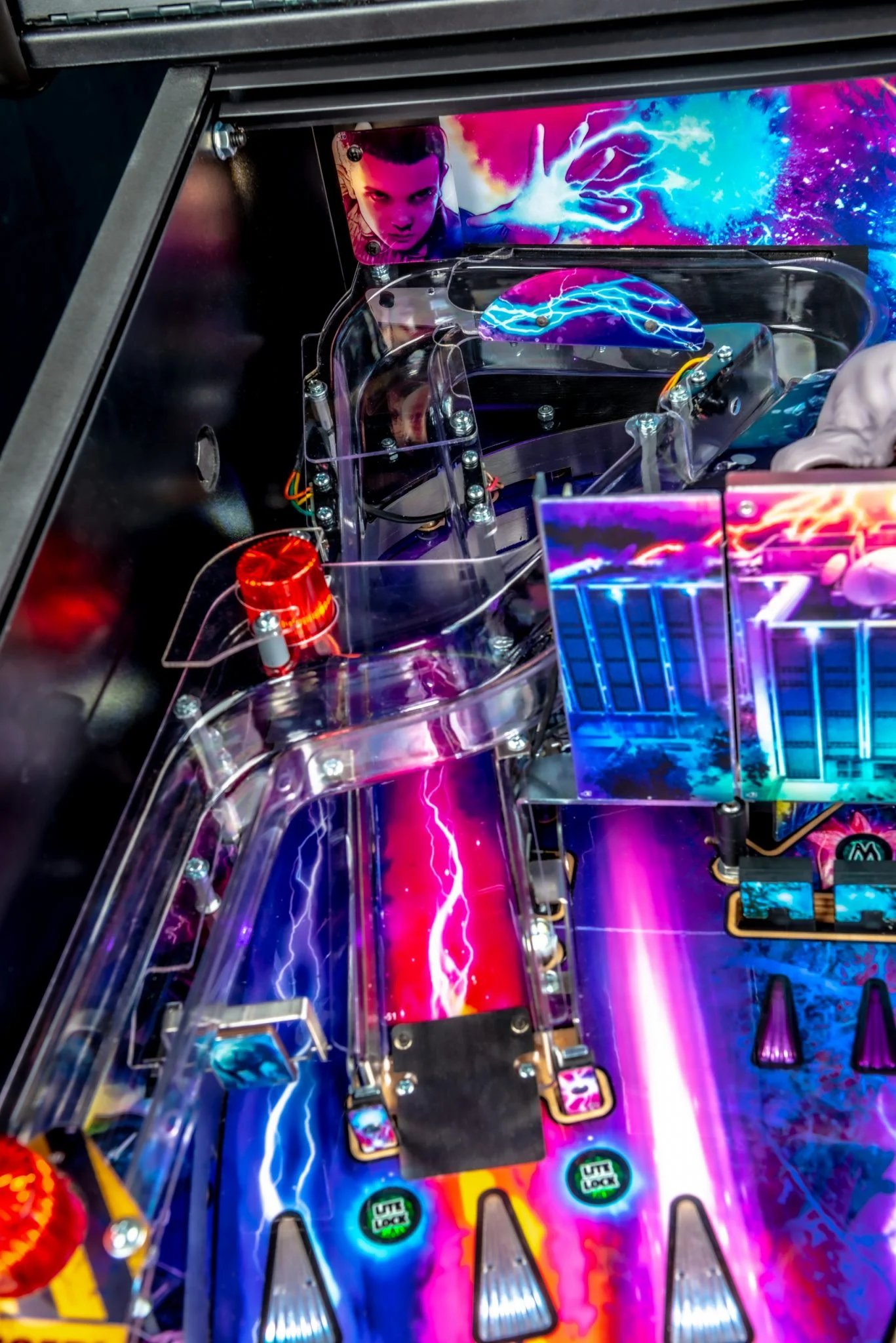 Stranger Things Pinball Machine - Image 12