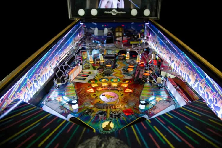 Queen Live in Concert Pinball Machine (5)