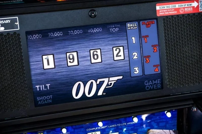 James Bond 60th Anniversary LE Pinball Machine James Bond 60th Anniversary LE Pinball Machine