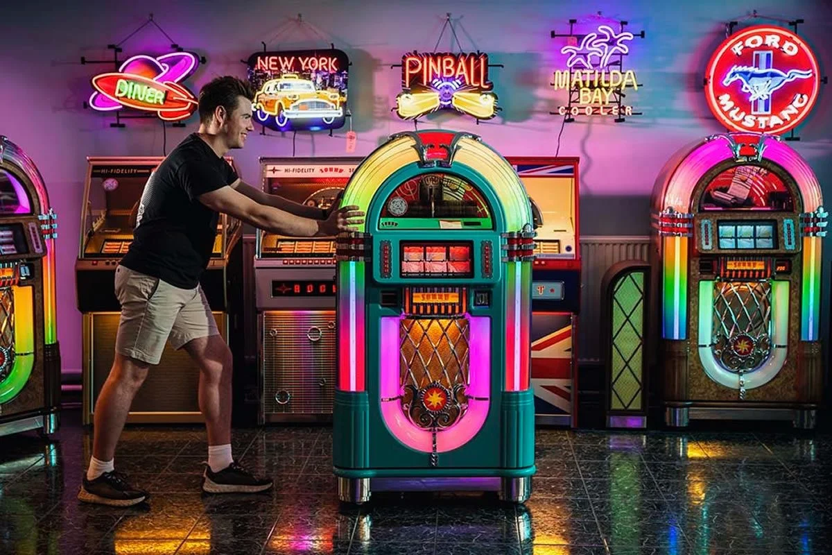James Bond Pinball Pro Installed at Sound Leisure