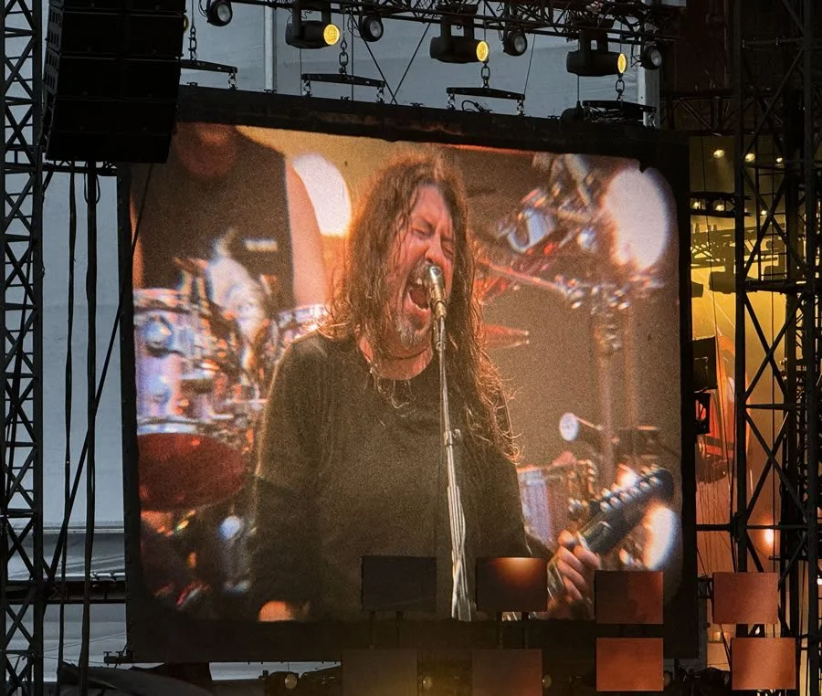 Foo Fighters Premium Pinball Machine – On Tour! Foo Fighters Premium Pinball Machine – On Tour!
