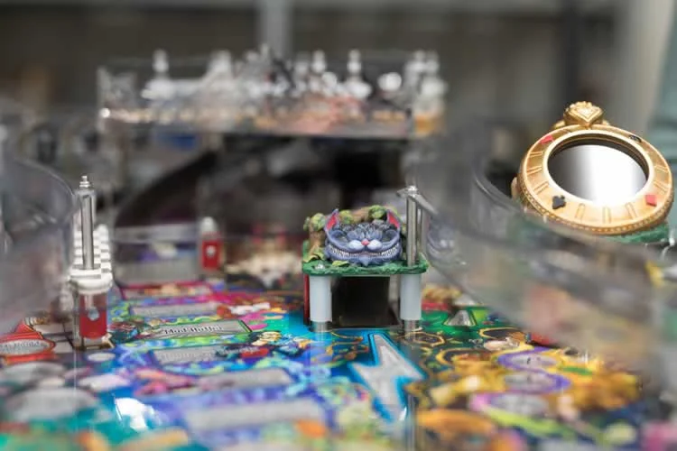 Alices Adventures in Wonderland Pinball Machine Alices Adventures in Wonderland Pinball Machine