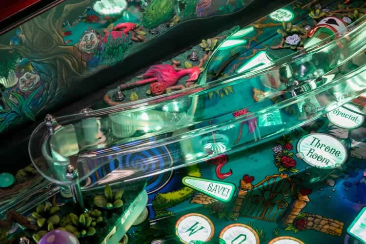 Alices Adventures in Wonderland Pinball Machine Alices Adventures in Wonderland Pinball Machine