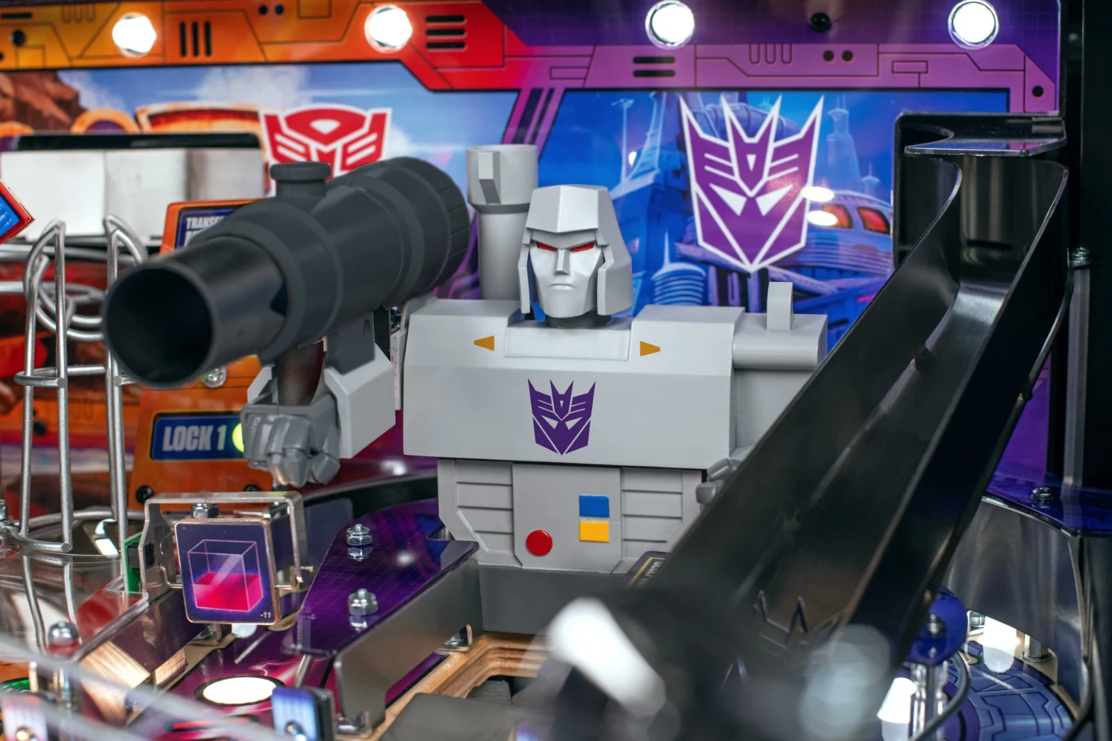 Transformers by Stern Pinball - Image 10